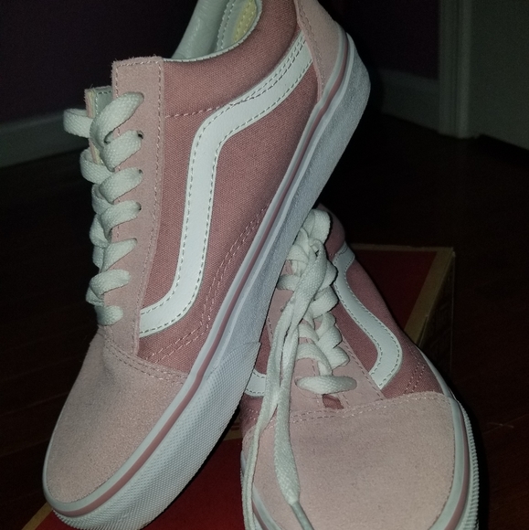 Vans - Picture 4 of 6